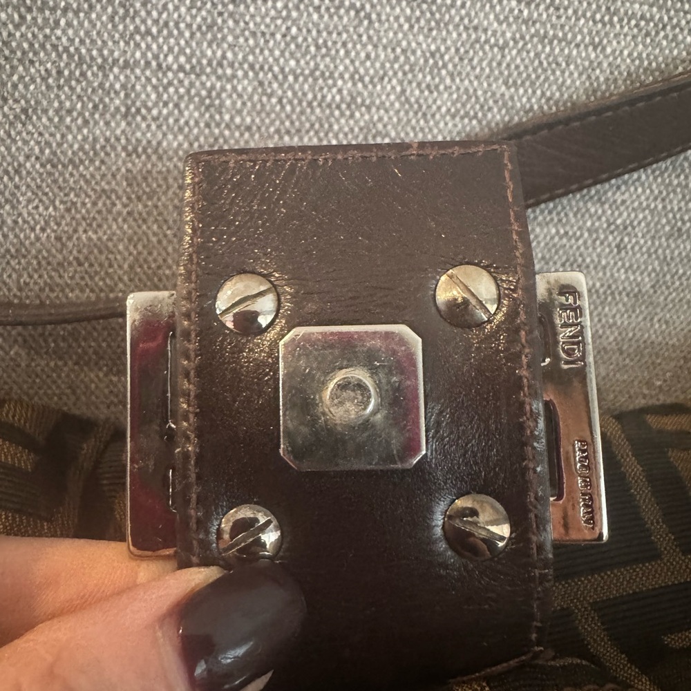 Fendi Black and Brown Shoulder Bag - Picture 4 of 16